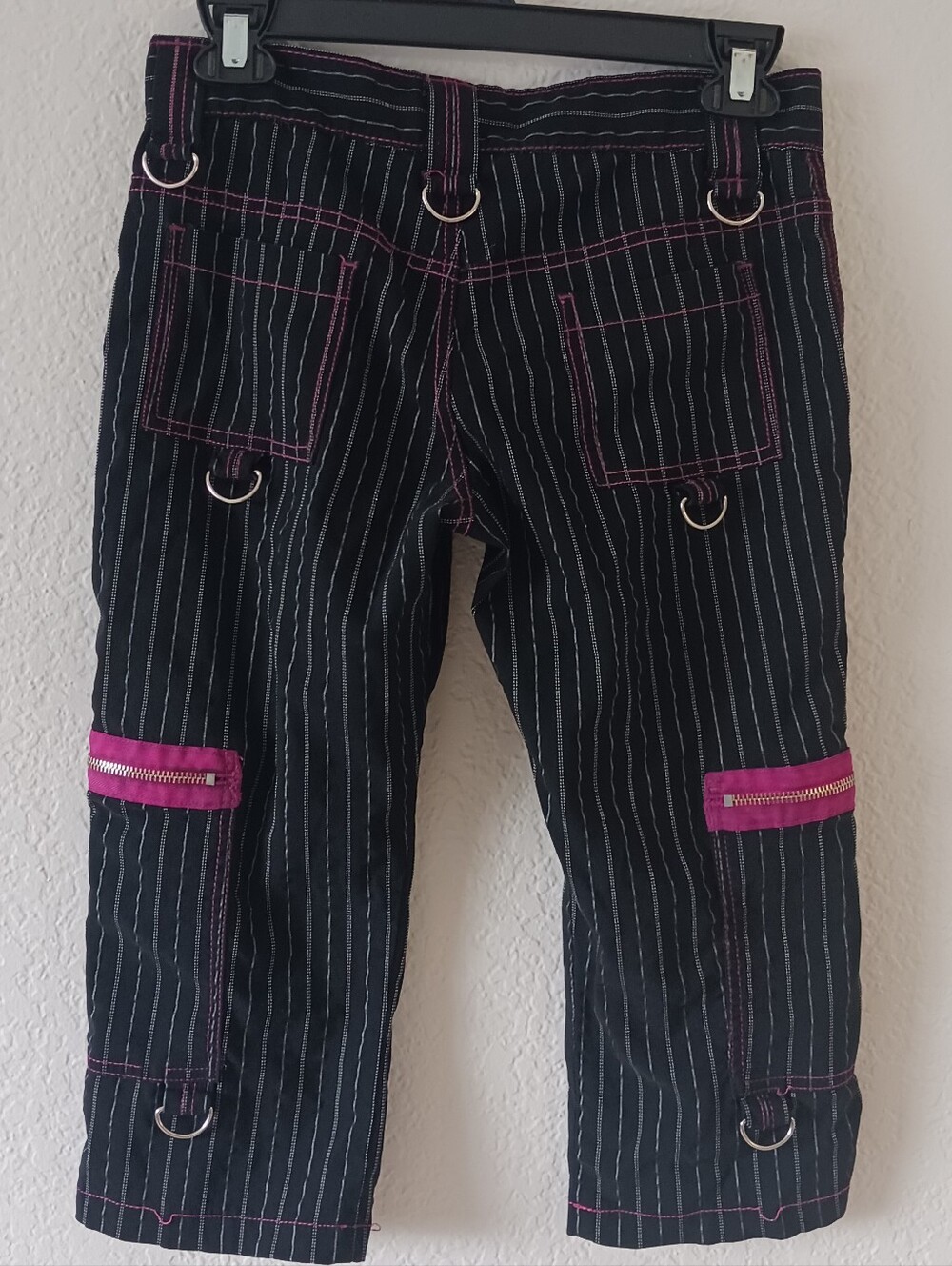 Punk Black Pinstripe Capri Pants with Zippers And Pink Stitching Vintage 90s - Picture 4 of 7